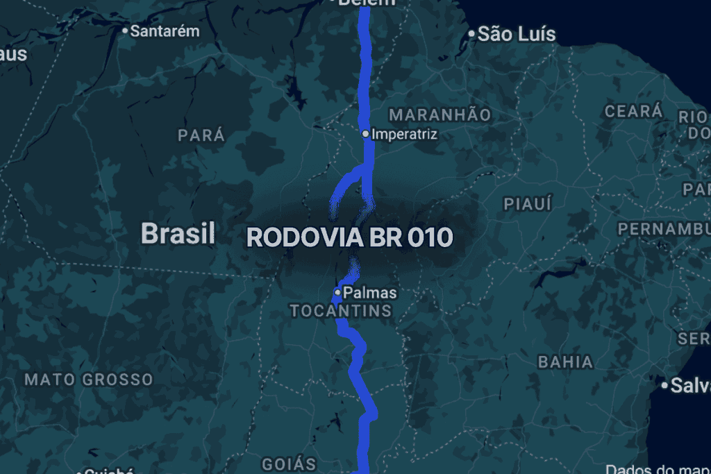 Mapa do Brasil central destacando a br 010 em azul, conectando Belém no Pará a Brasília, passando por cidades como Imperatriz e Palmas, evidenciando sua importância como rodovia Belém-Brasília no transporte nacional.