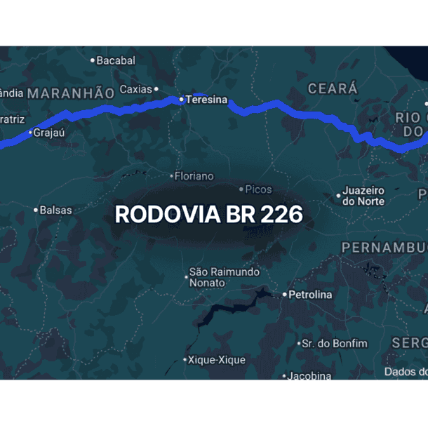 Mapa noturno mostrando o trajeto da BR 226 no Brasil, com linha azul destacando a rodovia que liga Natal, no Rio Grande do Norte, até o estado do Tocantins, passando por cidades do Nordeste e Centro-Oeste.