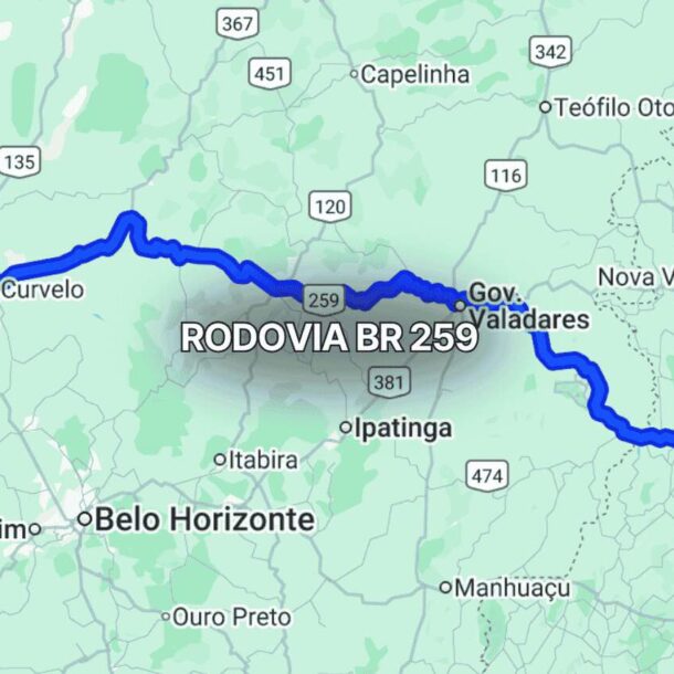 Mapa claro mostrando o trajeto da BR 259 no Brasil, com linha azul destacando a rodovia que atravessa Minas Gerais e Espírito Santo, conectando cidades do interior e cruzando áreas rurais ao longo do percurso.