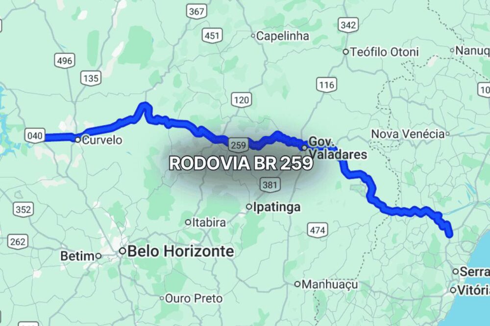 Mapa claro mostrando o trajeto da BR 259 no Brasil, com linha azul destacando a rodovia que atravessa Minas Gerais e Espírito Santo, conectando cidades do interior e cruzando áreas rurais ao longo do percurso.
