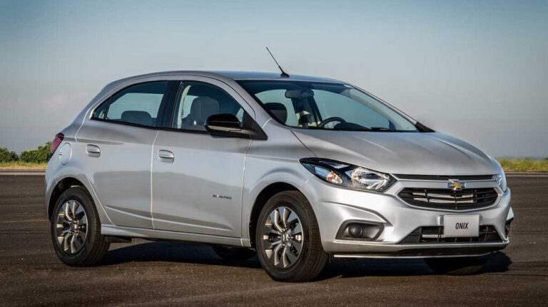 Carros até 30 mil reais: 15 seminovos que valem a pena