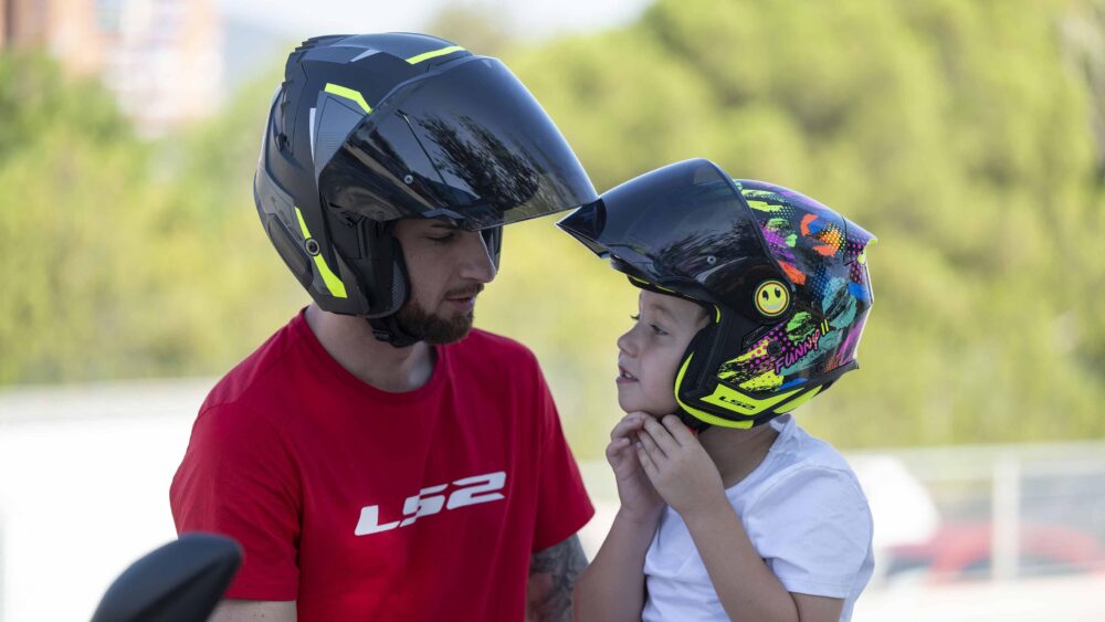 Com quantos anos a criança pode andar de moto?